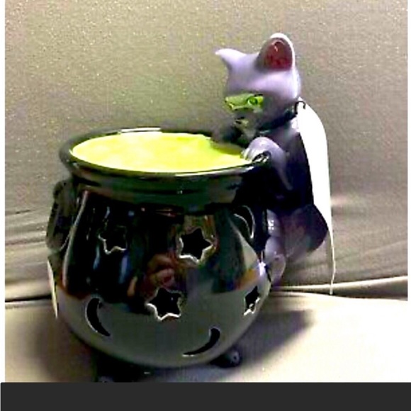 Disney Other - Hocus pocus candle holder NWT